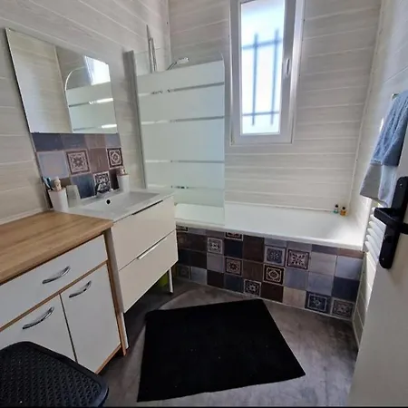 Maison Cosy Avec Jardin Proche Plages Casa de Férias Yves